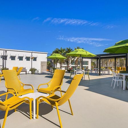 Naples Park Central Hotel Exterior foto