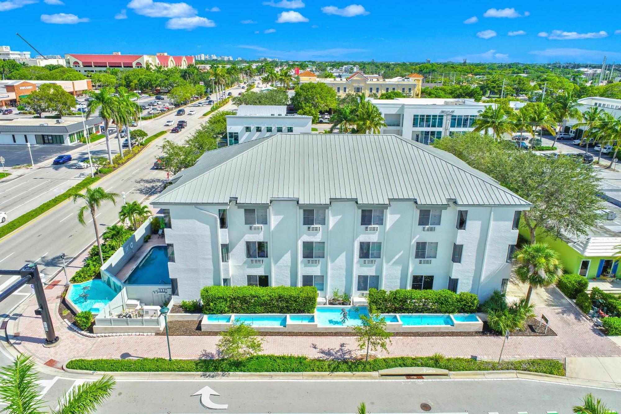 Naples Park Central Hotel Exterior foto