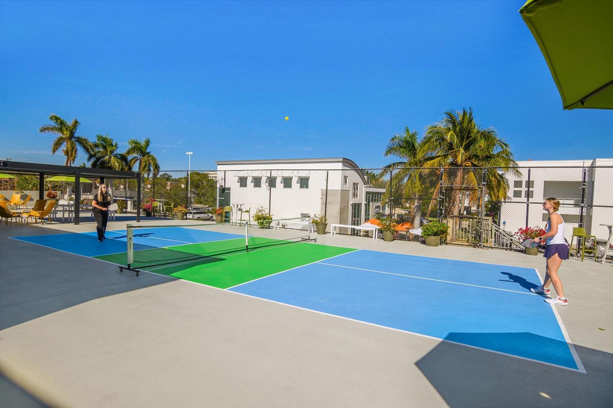 Naples Park Central Hotel Exterior foto