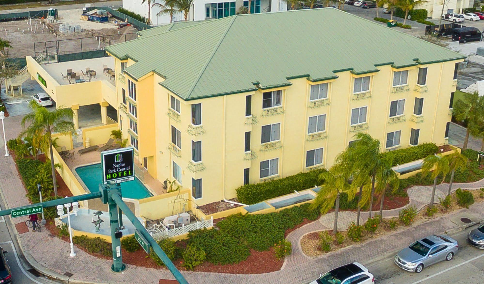 Naples Park Central Hotel Exterior foto