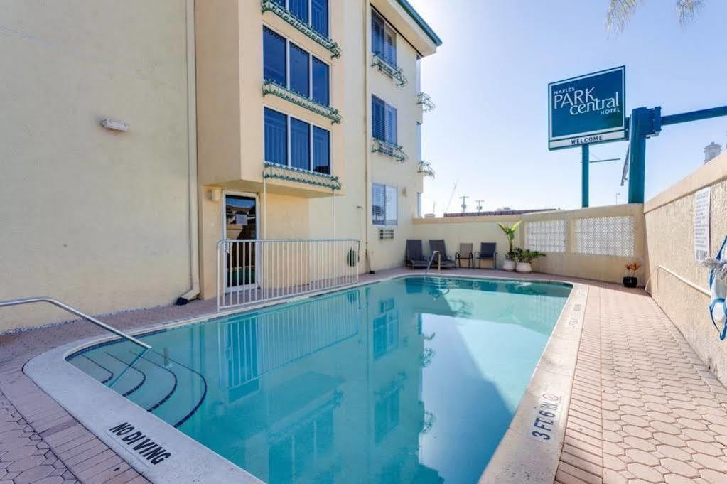 Naples Park Central Hotel Exterior foto